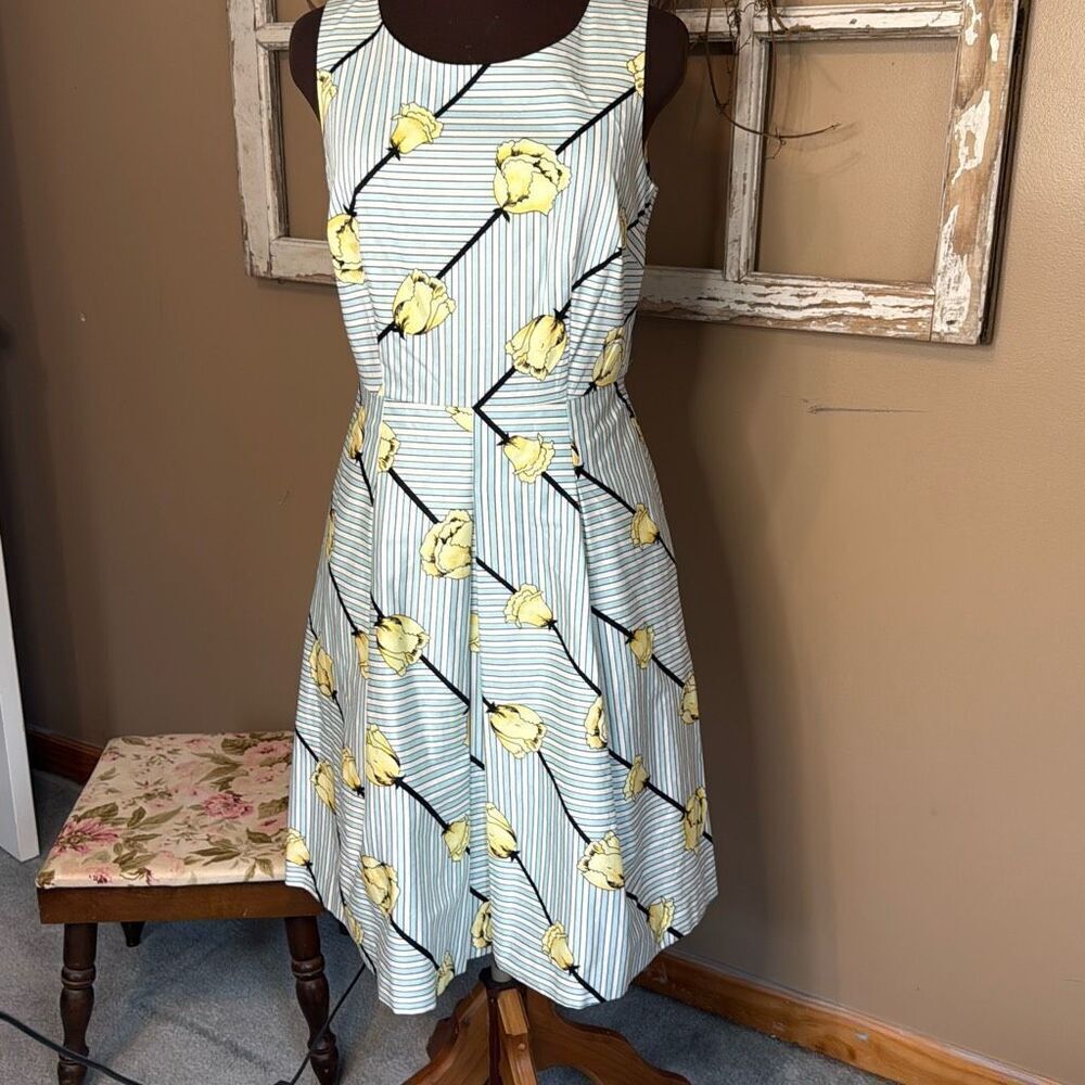 NWT Talbots fit and flare midi dress women’s size 6 yellow tulips blue black str